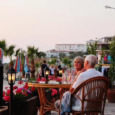 Hotel Ladies Beach 3*