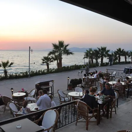 Ladies Szálloda Kusadası